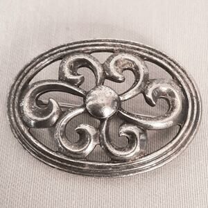 💎WRE Sterling Brooch Antique Silver Flowery Swirl Design